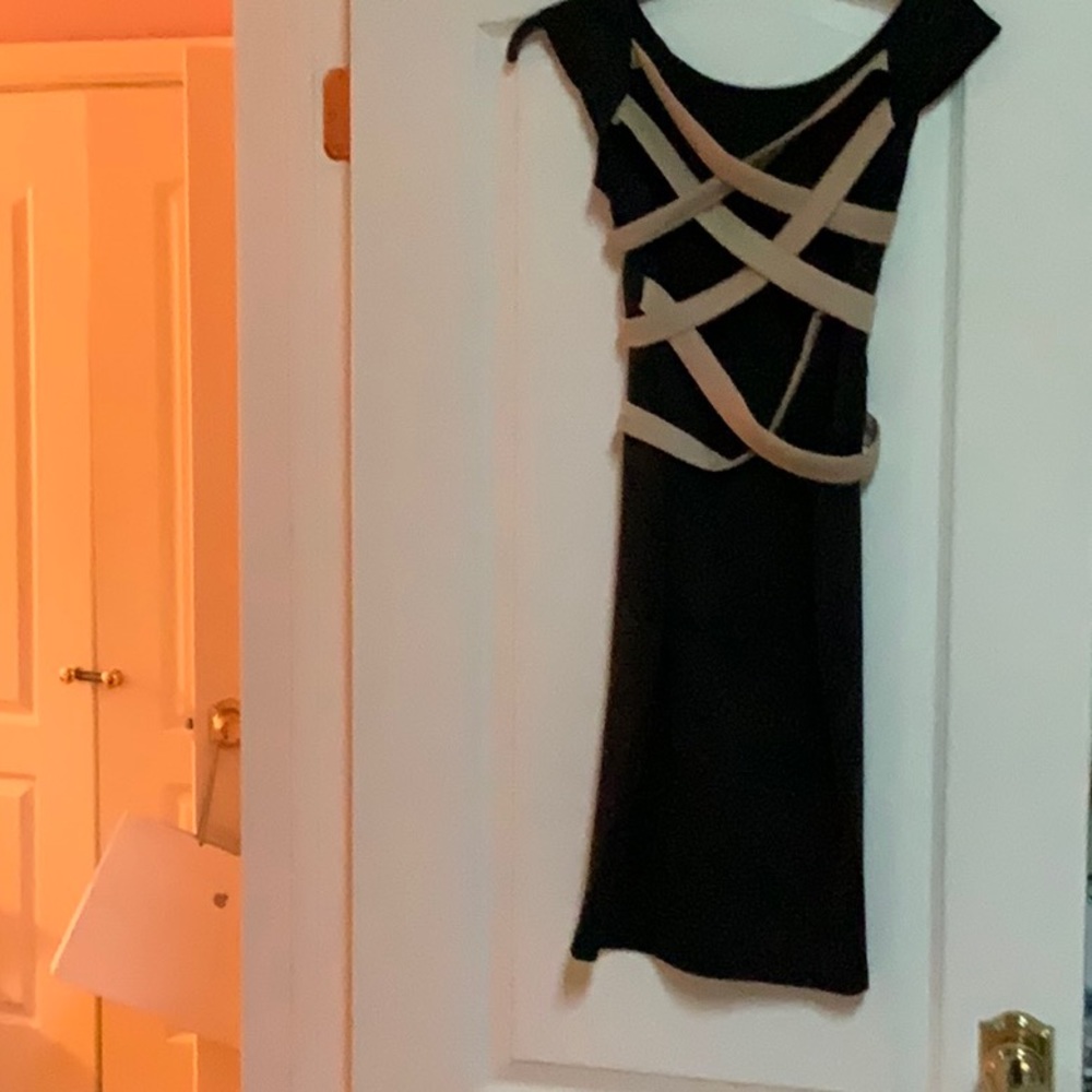 Dress - Picture 2 of 7
